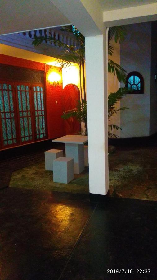 Ceylon Travel And Stay Lodge 巴塔拉穆拉 外观 照片