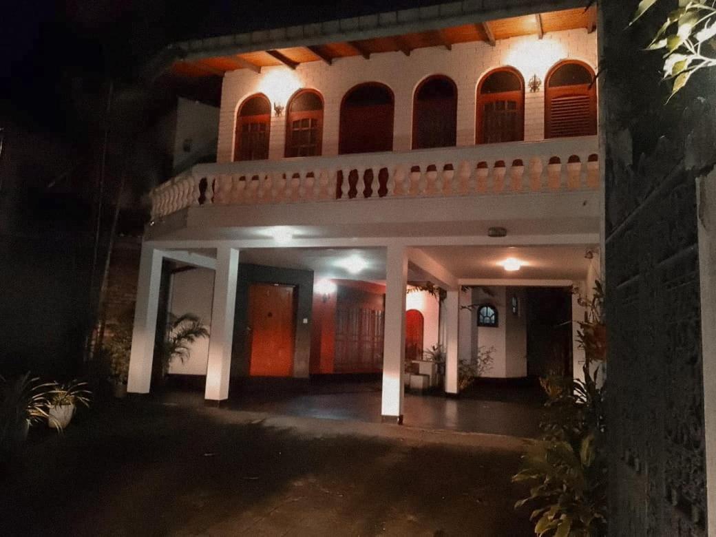 Ceylon Travel And Stay Lodge 巴塔拉穆拉 外观 照片
